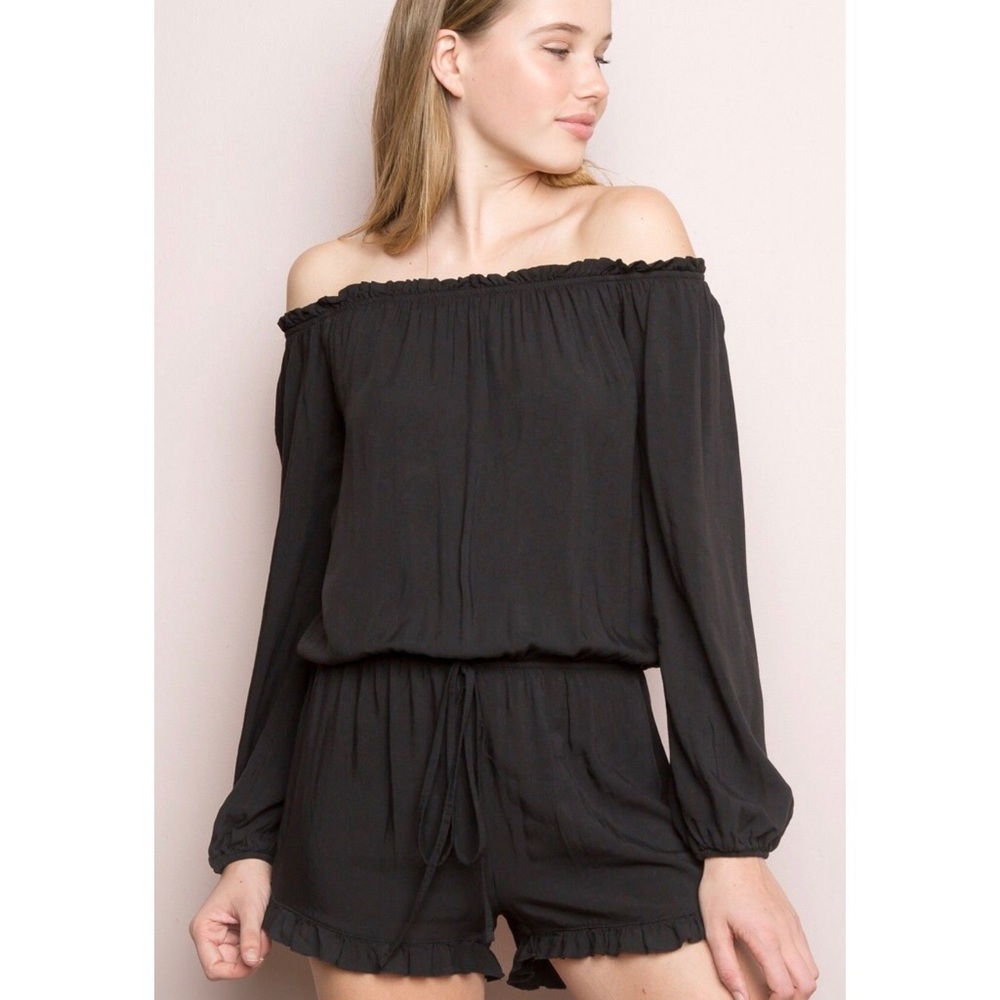 Brandy Melville Gabriella Romper in Black
